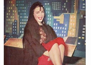 50 صورة لأيقونة الجمال هند رستم.. هكذا كانت ملكة الإغراء