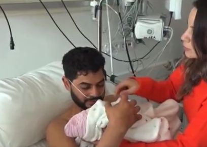 الأب التركي وطفلته