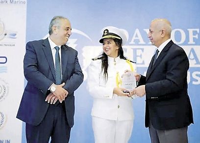 أول مهندسة بحرية مصرية
