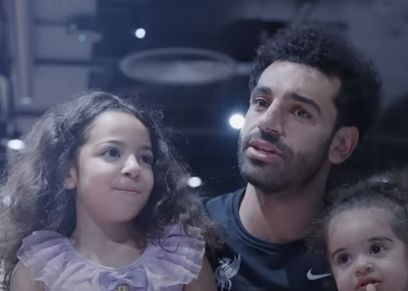 محمد صلاح وابنتيه