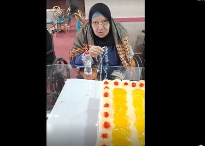 سيدة بدار المسنين