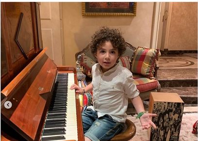 أنغام تشيد بأبن شقيقتها الراحلة في مسلسل 