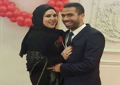 أحمد فتحي وزوجته 