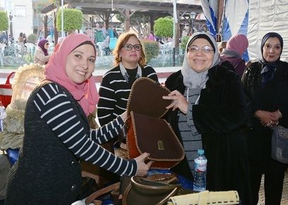 «هناء» مع منتجاتها
