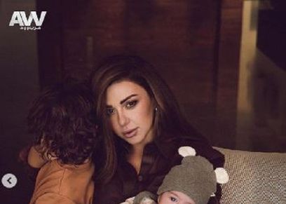ميريام فارس وطفليها 