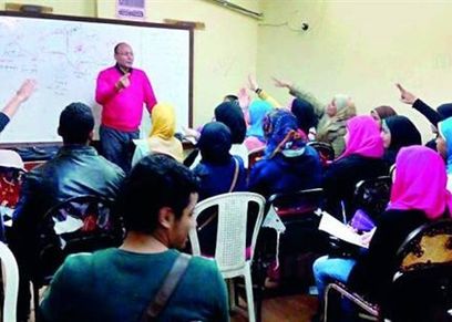 فرحة الأمهات بوقف الدروس الخصوصية