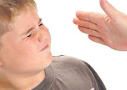 ضرب الاطفال
