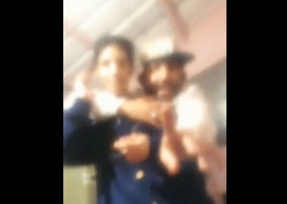 صورة من مقطع فيديو مسيء للفتاة