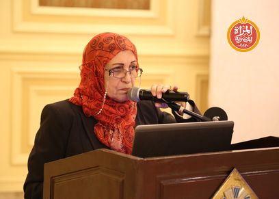 الدكتورة  مرفت محمود استاذة البحوث القيادية بالمركز الدولى الاسلامى بجامعه الازهر