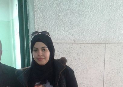 أرملة الشهيد أحمد الشبراوي تدلي بصوتها في الانتخابات الرئاسية