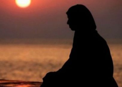 هل الفطار يكون قبل صلاة المغرب أم بعدها؟