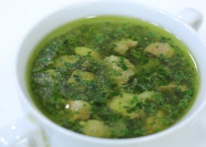 شوربة ملوخية بلسان العصفور