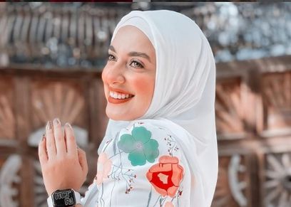 البلوجر نادية الخولي