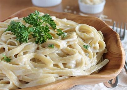 مكرونة بالوايت صوص