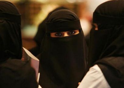 زوجه ثانية تدعو زوجها للزواج من ثالثة لترتاح من سباب الأولى