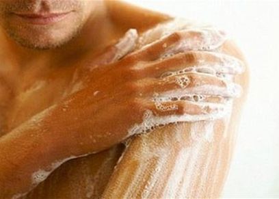 الاستحمام - تعبيرية