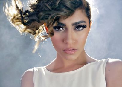 زيزي عادل