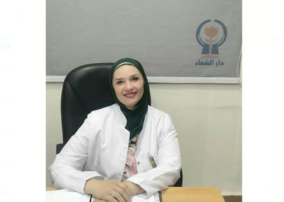 الدكتورة إيناس فاروق