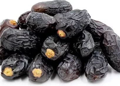 البلح الأسود