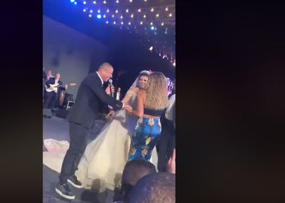 الفنان عمرو دياب