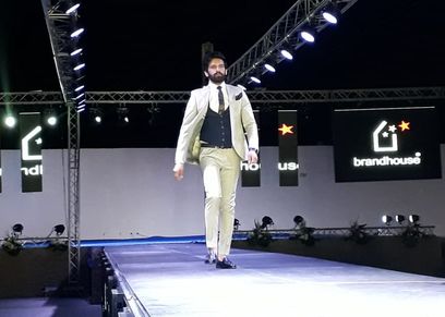 بالصور| أول عرض أزياء رجالي في مهرجان Middle East Fashion