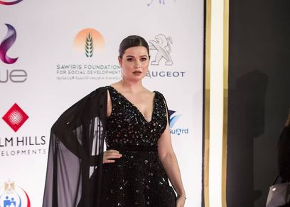 يسرا اللوزي