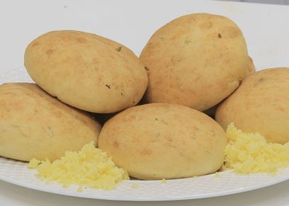قرص بالجبنة الرومي