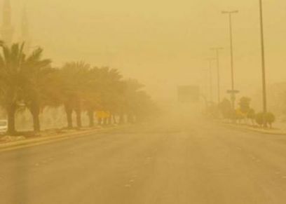 غبار العاصفة الرملية
