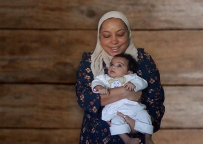 ياسمين الحبال وابنتها غالية بالتبني