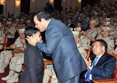 الشاعر الصغير يبدأ رحلته الأدبية من عُمر 4 سنوات.. ألقى قصيدة أمام الرئيس