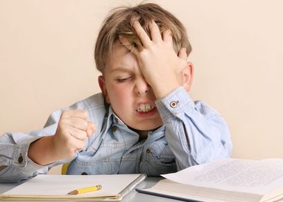 الأطفال أثناء الدراسة