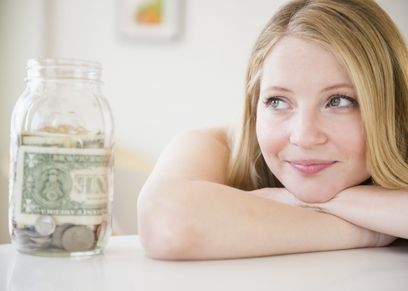 شابه تحذر نفسها من التسوق لمدة عام فادخرت ما يقارب 30 ألف دولار