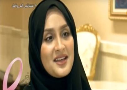 طبيبة تقرر التغلب على اصابتها بمرض سرطان الثدي و تستعين بالقران