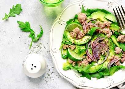 طريقة عمل سلطة تونة بالخرشوف