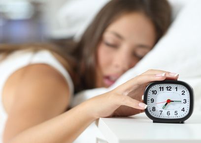 6 معتقدات خاطئة عن النوم أبرزها: التعويض أثناء العطلة