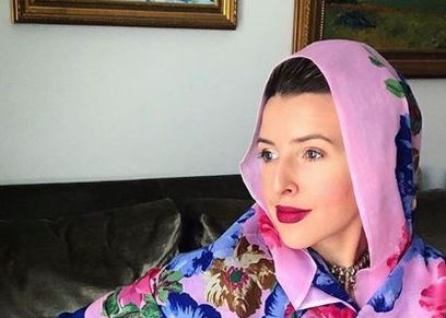 المغنية الأمريكية جينيفر جراوت