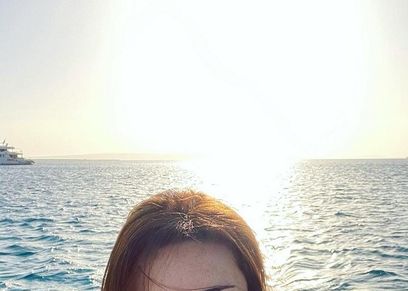 الفنانة نور