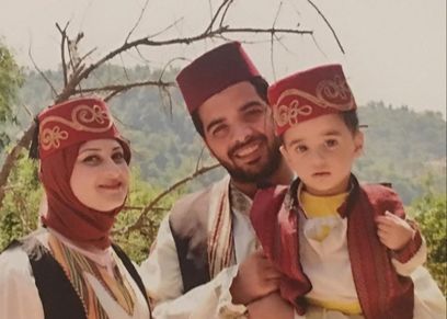 بسمة الرفاعي وأسرتها