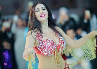 الراقصة صوفينار