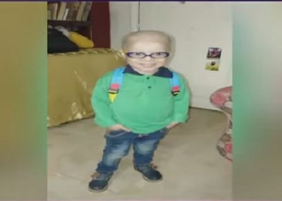 الطفل آدم