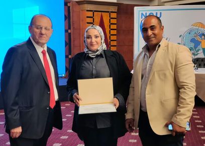 الأسطى أميرة مع زوجها