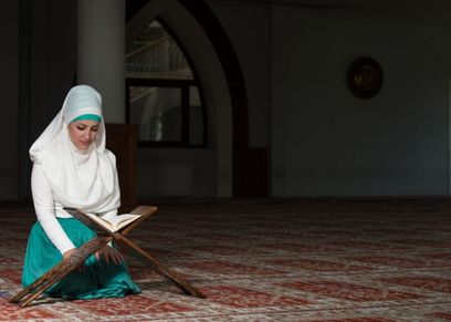 هل القرأة من المصحف بدون وضوء حرام ام حلال؟