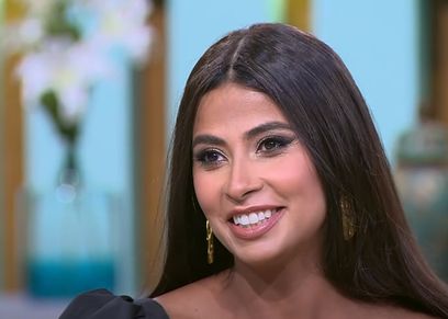الفنانة روبي