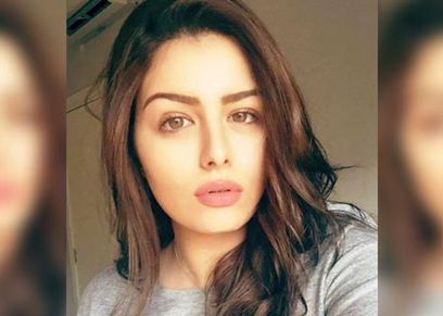 الفنانة هنادي مهنا
