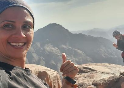 مي من أعلى قمة جبلية