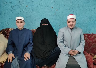 نجلاء وأبنائها