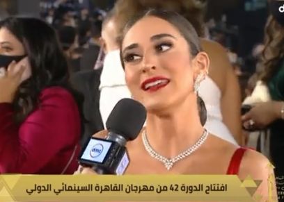 الفنانة أمينه خليل