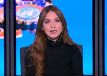 الإعلامية ياسمين عز
