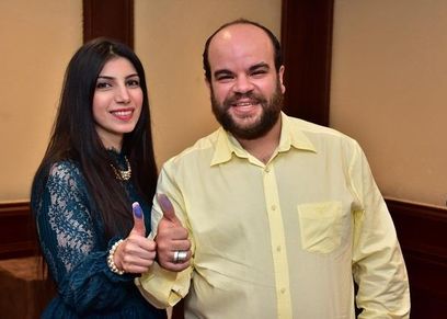 محمد عبدالرحمن وزوجته