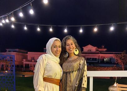 «نسمة وهبة» أصدقاء منذ الجامعة